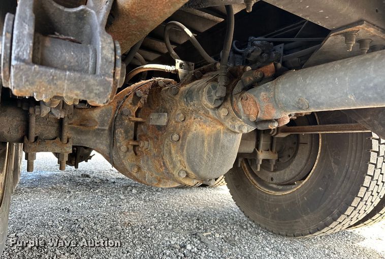 image for item EG1574 2009 Kenworth  T370 shingle conveyor truck