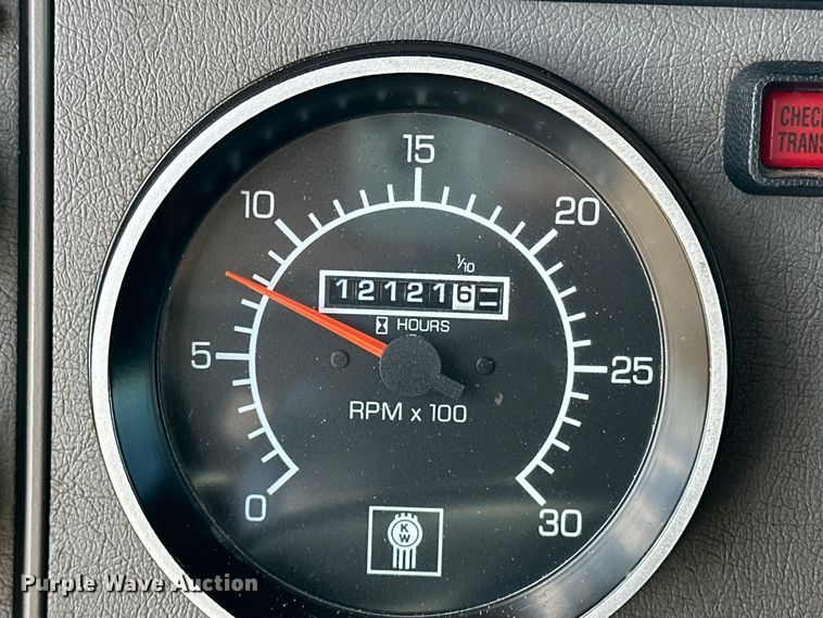 image for item EG1574 2009 Kenworth  T370 shingle conveyor truck