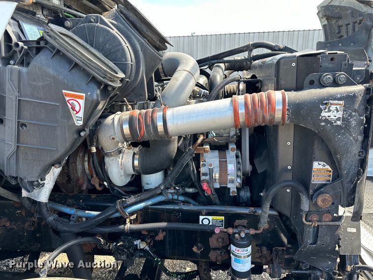 image for item EG1574 2009 Kenworth  T370 shingle conveyor truck