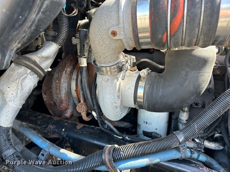 image for item EG1574 2009 Kenworth  T370 shingle conveyor truck