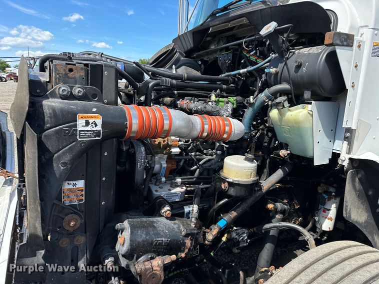 image for item EG1574 2009 Kenworth  T370 shingle conveyor truck