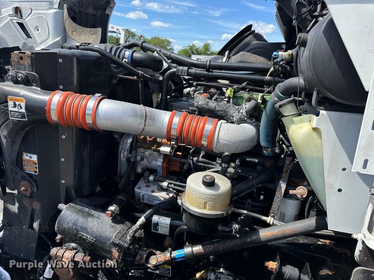 image for item EG1574 2009 Kenworth  T370 shingle conveyor truck