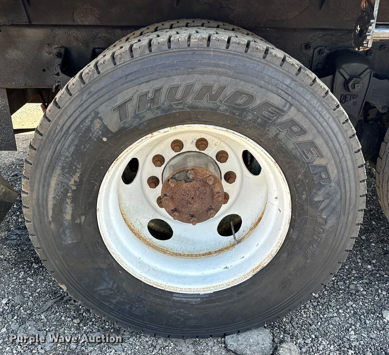 image for item EG1574 2009 Kenworth  T370 shingle conveyor truck