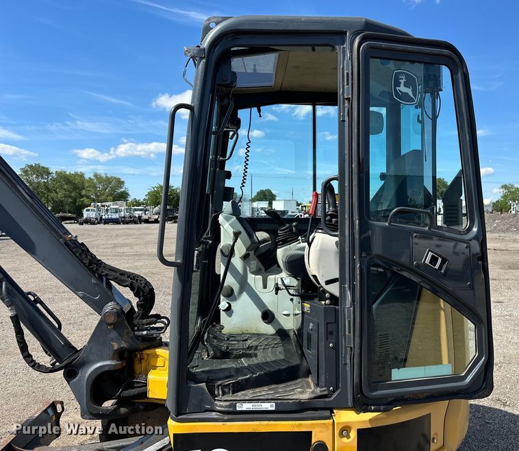 image for item EG1575 2014 John Deere  50G mini excavator