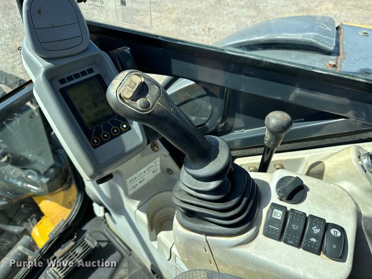 image for item EG1575 2014 John Deere  50G mini excavator