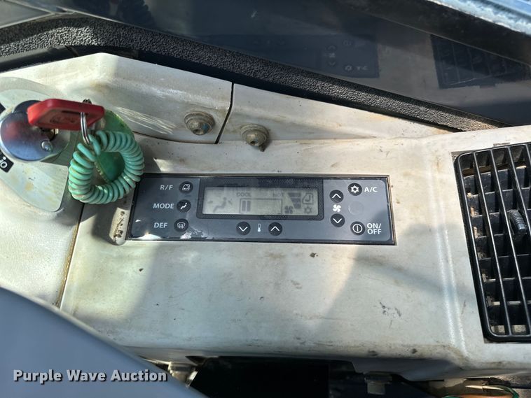 image for item EG1575 2014 John Deere  50G mini excavator