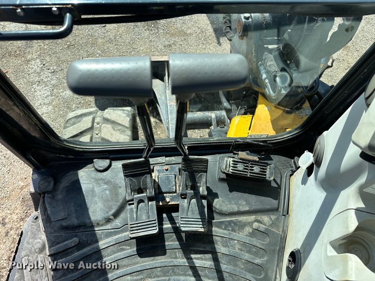 image for item EG1575 2014 John Deere  50G mini excavator