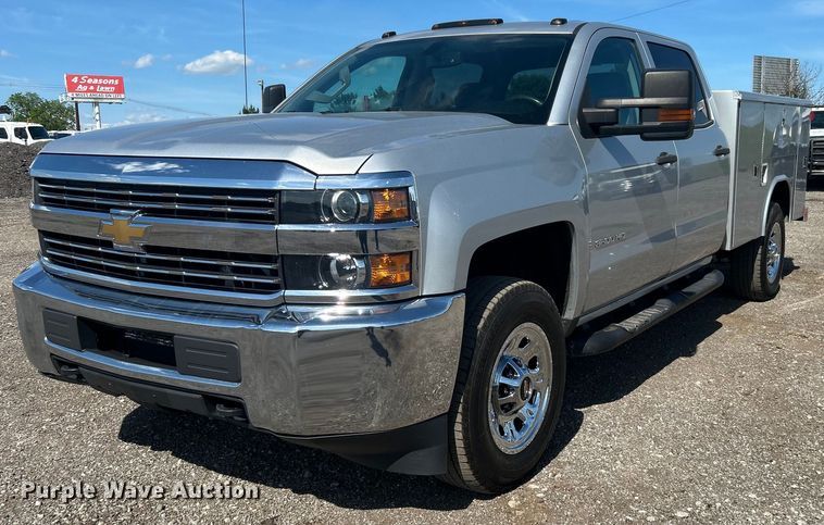 image for item EG1577 2016 Chevrolet Silverado 3500HD Crew Cab utility bed pickup truck