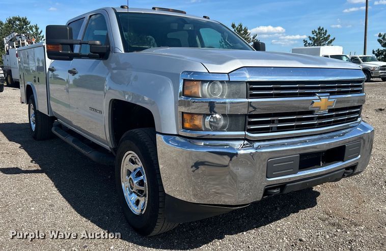 image for item EG1577 2016 Chevrolet Silverado 3500HD Crew Cab utility bed pickup truck