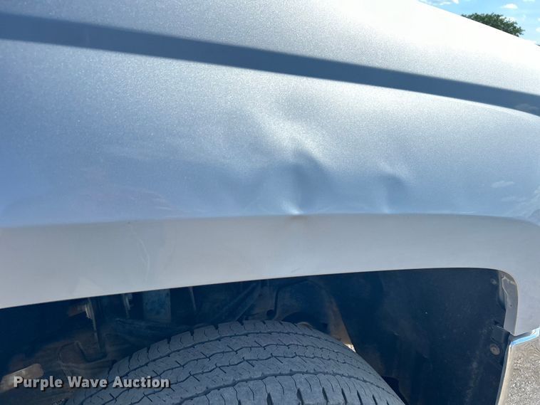 image for item EG1577 2016 Chevrolet Silverado 3500HD Crew Cab utility bed pickup truck