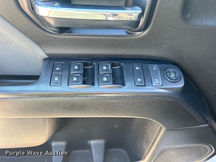 image for item EG1577 2016 Chevrolet Silverado 3500HD Crew Cab utility bed pickup truck