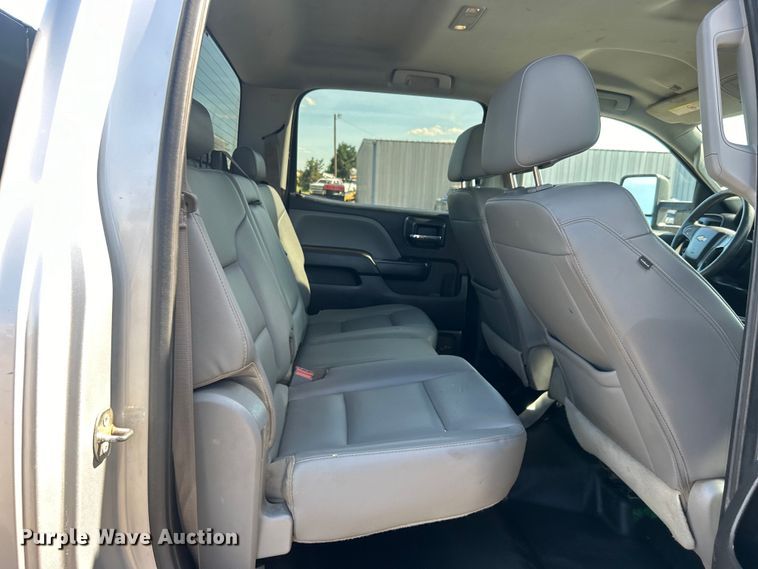 image for item EG1577 2016 Chevrolet Silverado 3500HD Crew Cab utility bed pickup truck