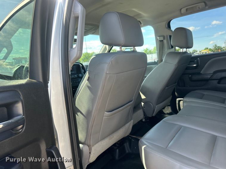 image for item EG1577 2016 Chevrolet Silverado 3500HD Crew Cab utility bed pickup truck