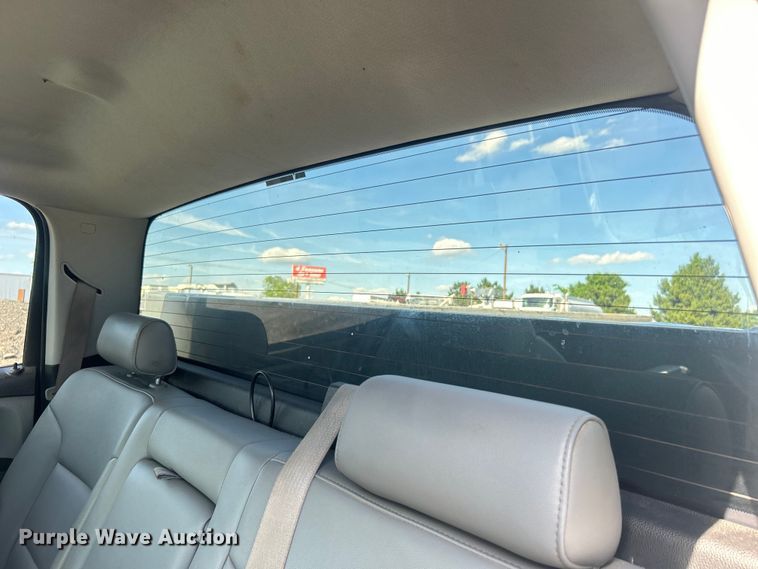 image for item EG1577 2016 Chevrolet Silverado 3500HD Crew Cab utility bed pickup truck