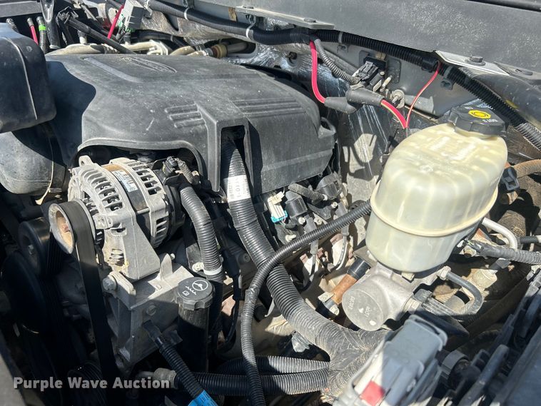 image for item EG1577 2016 Chevrolet Silverado 3500HD Crew Cab utility bed pickup truck