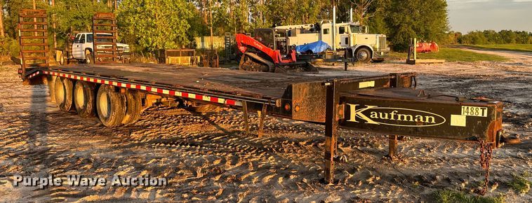 image for item EH5405 2014 Kaufman equipment trailer
