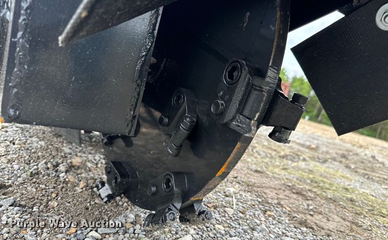 image for item EH6741 2023 TopCat ECSSSTG200 skid steer stump grinder