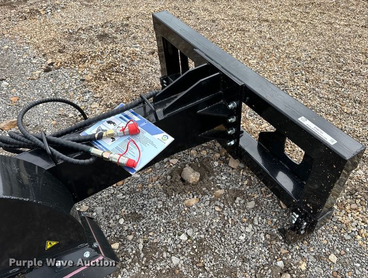 image for item EH6741 2023 TopCat ECSSSTG200 skid steer stump grinder