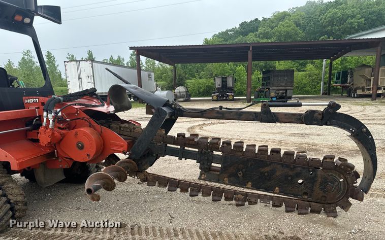 image for item EH6746 2013 Ditch Witch RT120 Quad trencher