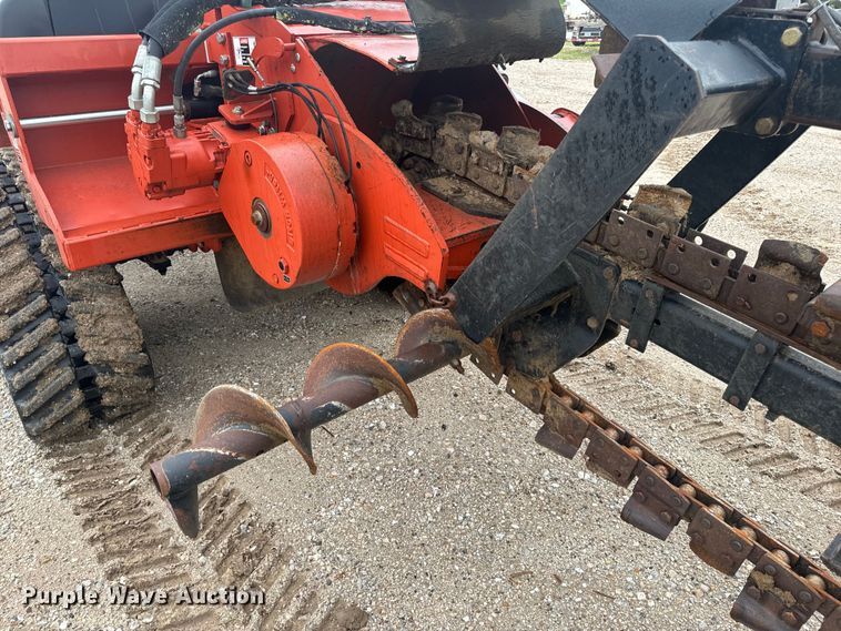 image for item EH6746 2013 Ditch Witch RT120 Quad trencher