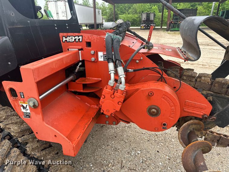 image for item EH6746 2013 Ditch Witch RT120 Quad trencher