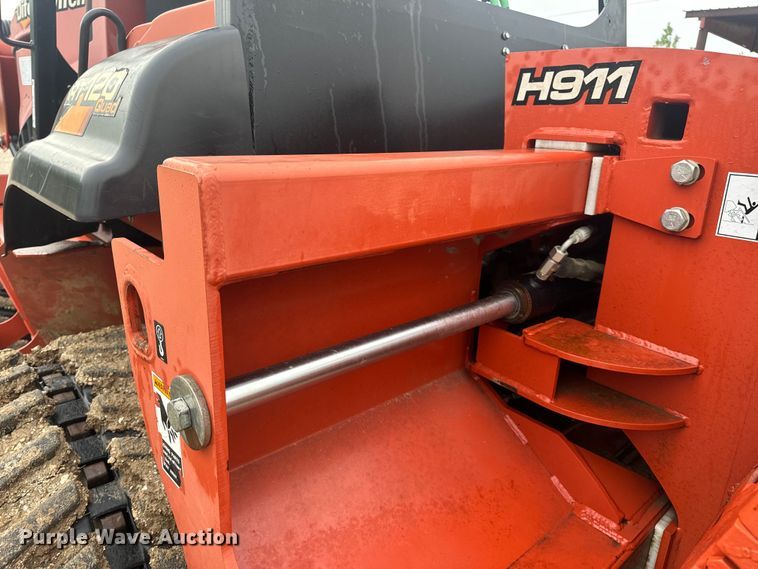 image for item EH6746 2013 Ditch Witch RT120 Quad trencher