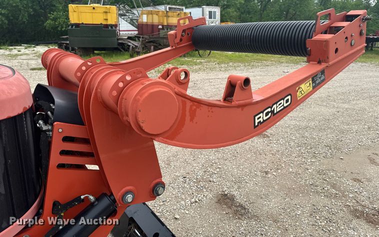 image for item EH6746 2013 Ditch Witch RT120 Quad trencher