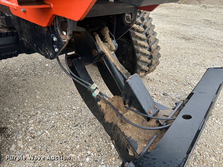 image for item EH6746 2013 Ditch Witch RT120 Quad trencher
