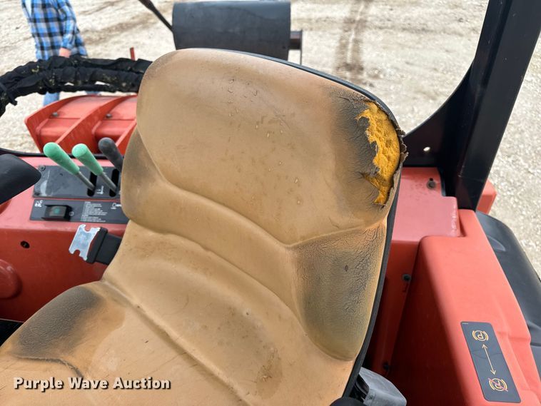 image for item EH6746 2013 Ditch Witch RT120 Quad trencher