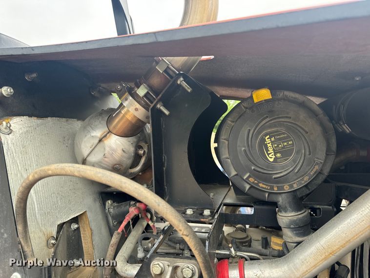 image for item EH6746 2013 Ditch Witch RT120 Quad trencher