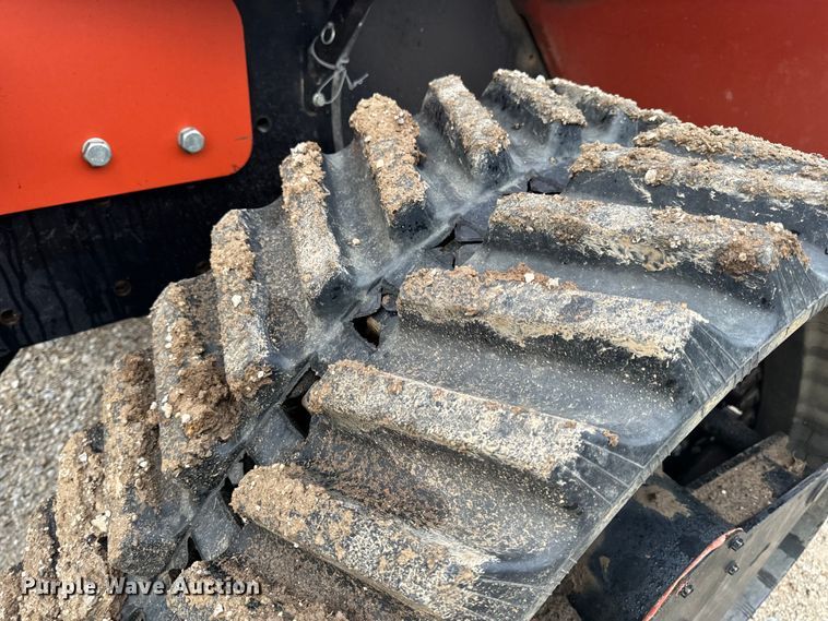 image for item EH6746 2013 Ditch Witch RT120 Quad trencher