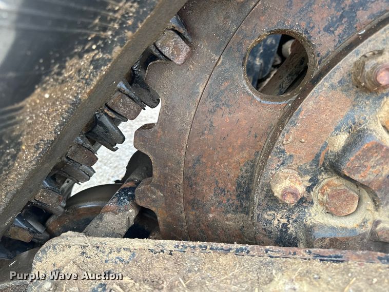 image for item EH6746 2013 Ditch Witch RT120 Quad trencher