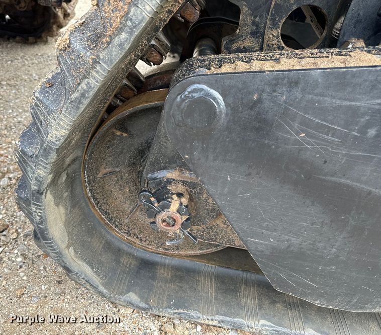 image for item EH6746 2013 Ditch Witch RT120 Quad trencher