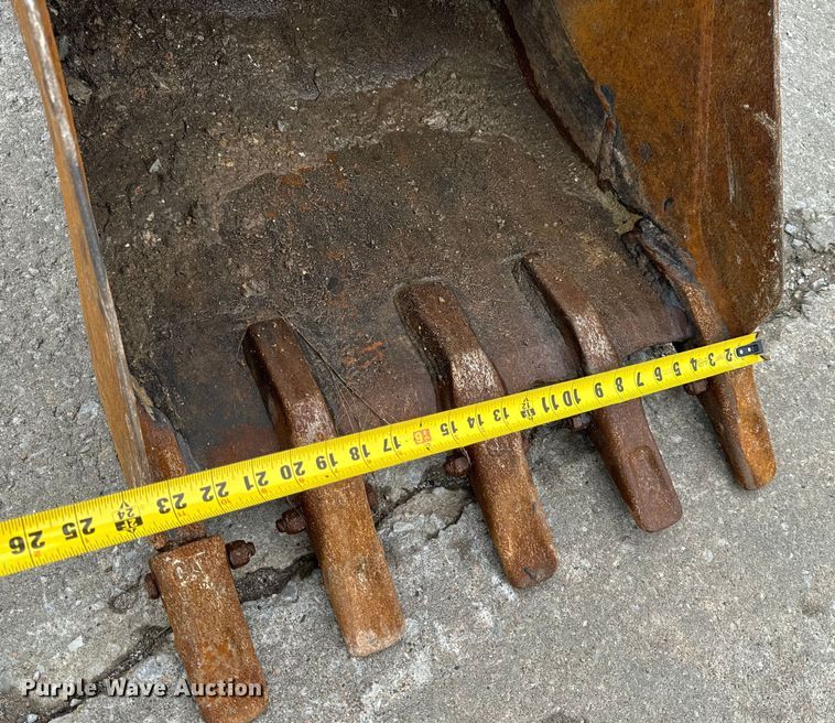 image for item EH6748 2013 Caterpillar 305E CR mini excavator