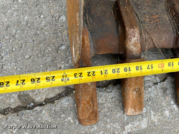 image for item EH6748 2013 Caterpillar 305E CR mini excavator