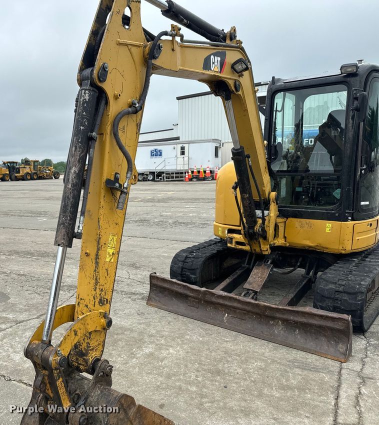 image for item EH6748 2013 Caterpillar 305E CR mini excavator