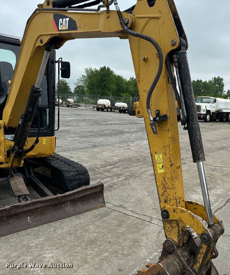 image for item EH6748 2013 Caterpillar 305E CR mini excavator