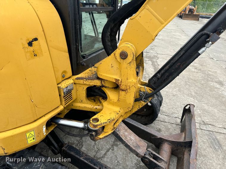 image for item EH6748 2013 Caterpillar 305E CR mini excavator