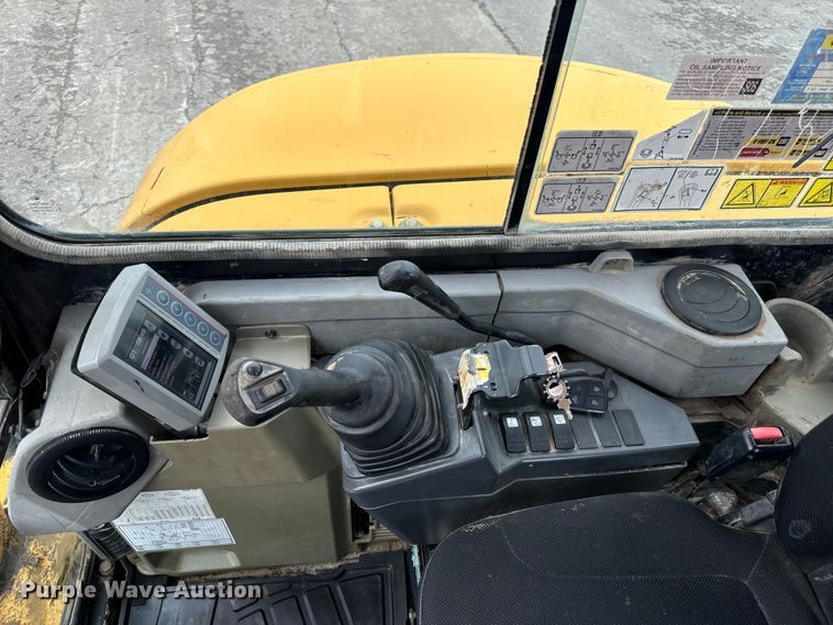 image for item EH6748 2013 Caterpillar 305E CR mini excavator