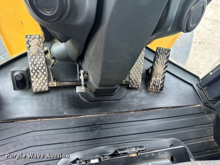 image for item EH6750 2013 John Deere 544K wheel loader