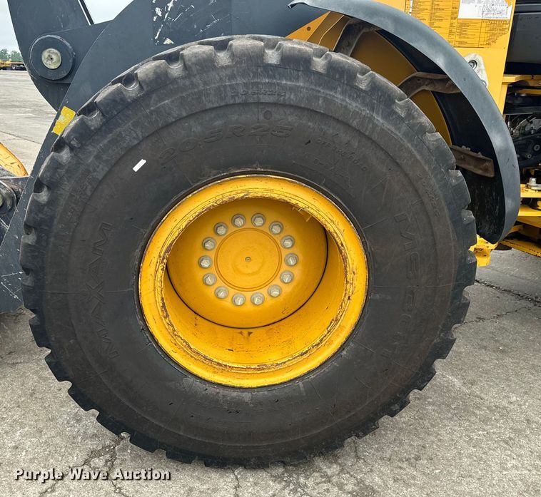 image for item EH6750 2013 John Deere 544K wheel loader