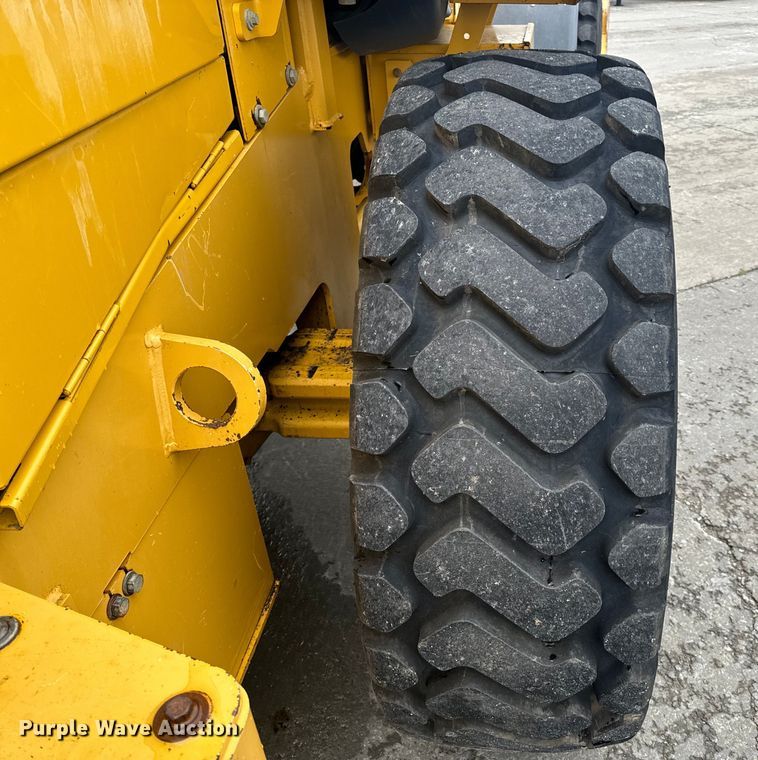 image for item EH6750 2013 John Deere 544K wheel loader