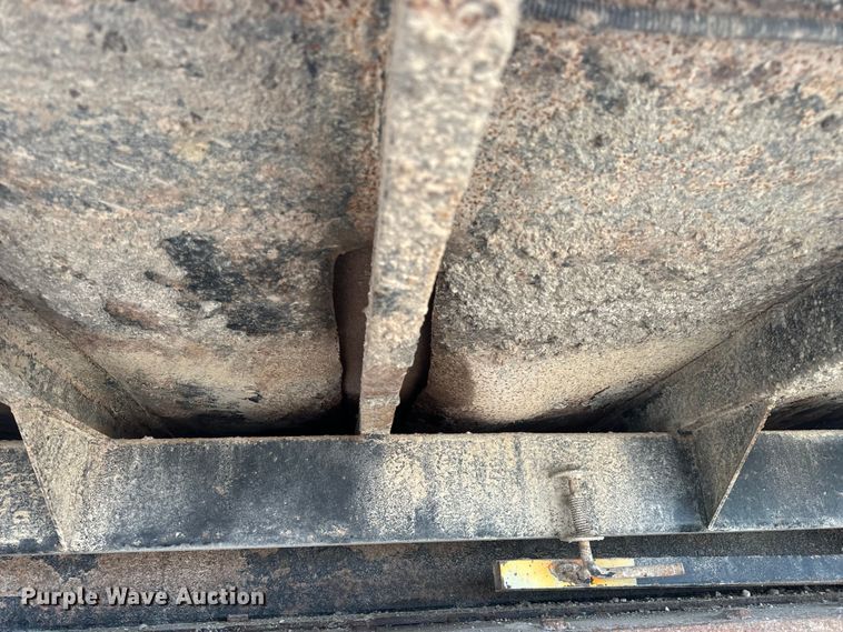 image for item EH6753 1999 Freightliner FL80 dump truck