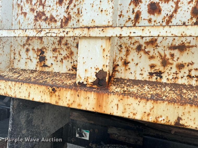 image for item EH6753 1999 Freightliner FL80 dump truck