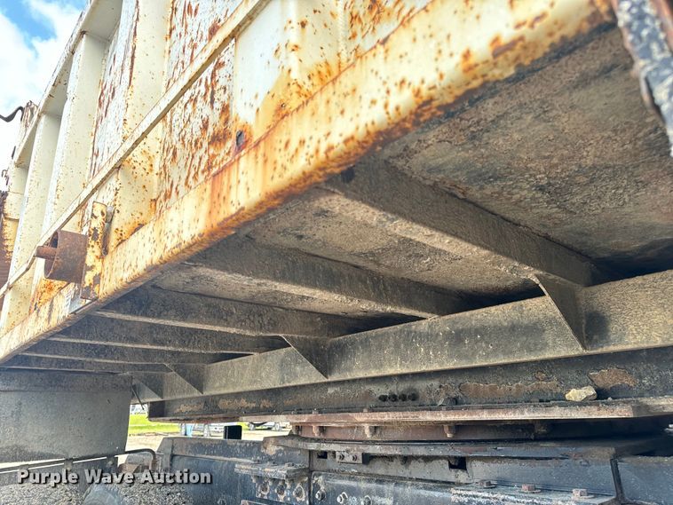 image for item EH6753 1999 Freightliner FL80 dump truck