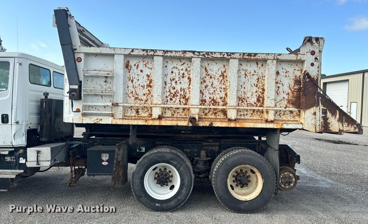 image for item EH6753 1999 Freightliner FL80 dump truck