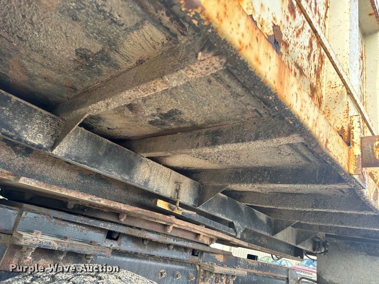 image for item EH6753 1999 Freightliner FL80 dump truck