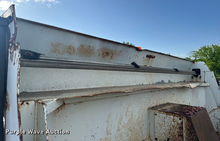 image for item EH6753 1999 Freightliner FL80 dump truck