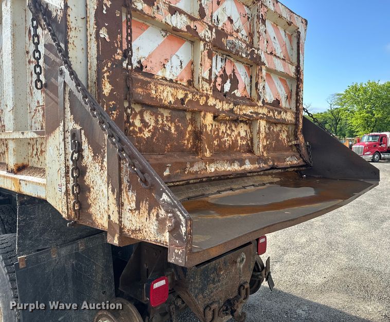 image for item EH6753 1999 Freightliner FL80 dump truck