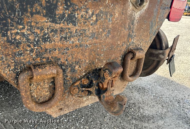 image for item EH6753 1999 Freightliner FL80 dump truck